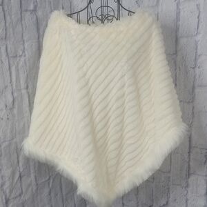 Marc‎ New York Ivory Faux Fur Poncho Cape Size 0X/1X Cozy Chic
